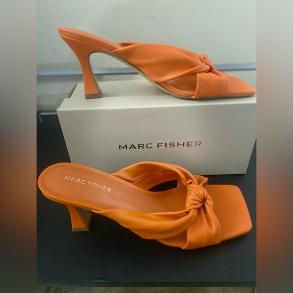 🧡NEVER WORN Marc Fisher Sandals | Size 9.5 | 2.84 Inches - Picture 4 of 10